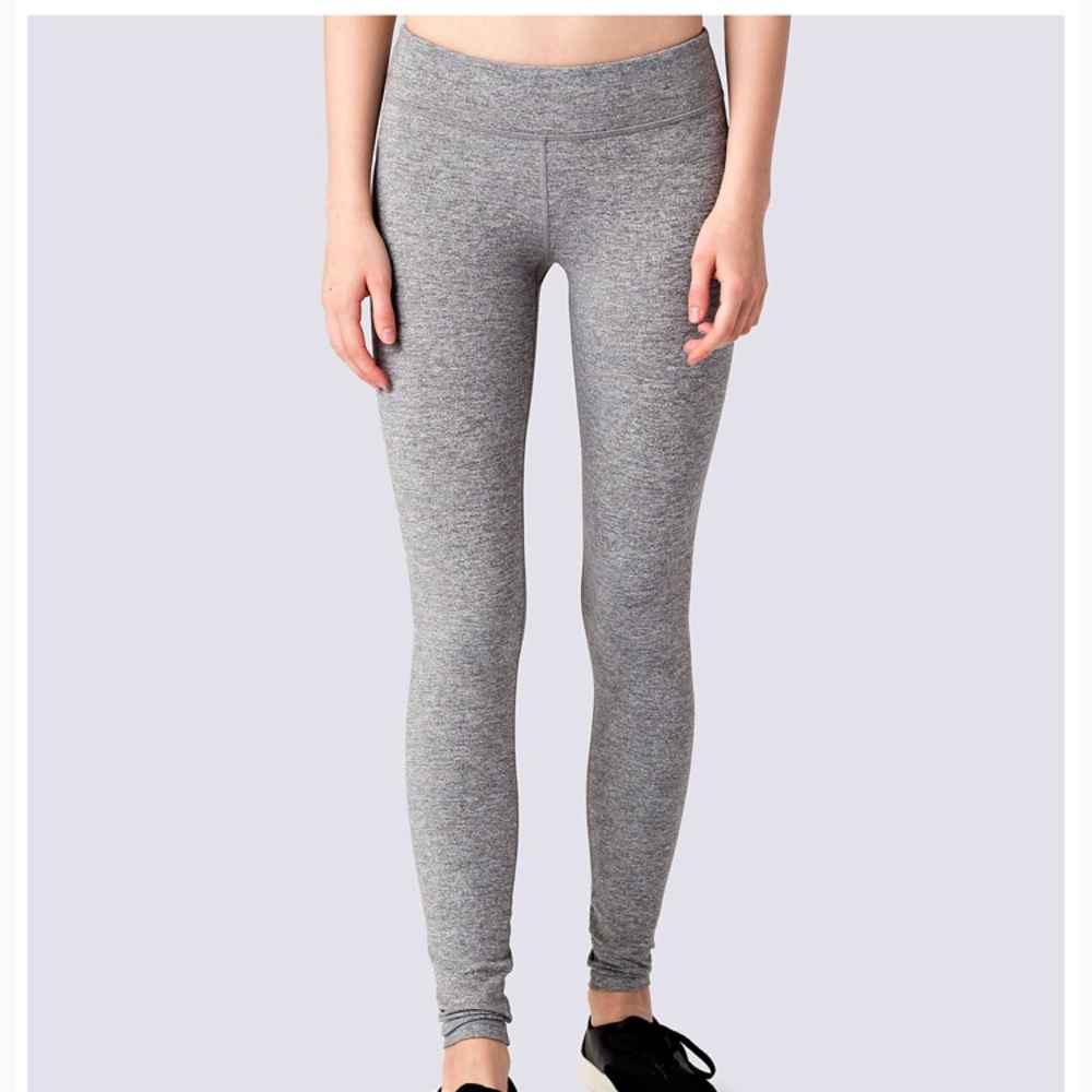 Girls size 12 light grey ivivva leggings